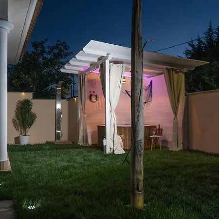 Relaxroombeach 度假居 安齐奥